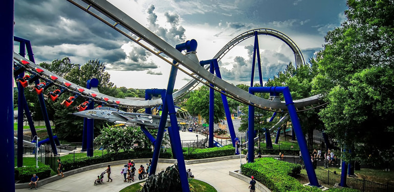 Gutschein Freizeitpark Achterbahn im Freizeitpark